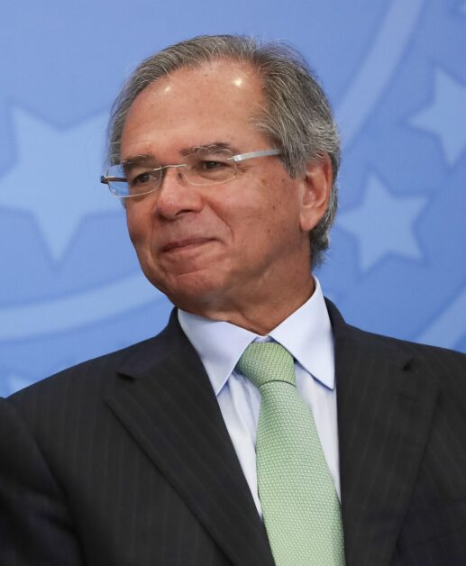 Ministro-da-Economia-sugere-uma-reforma-do-Imposto-de-Renda-517x628