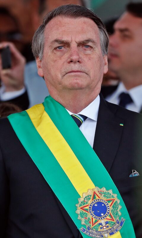 Governo-Bolsonaro-diminui-o-orcamento-de-outros-projetos-sociais-para-aumentar-o-Auxilio-Brasil-veja-e1657591790958-479x800